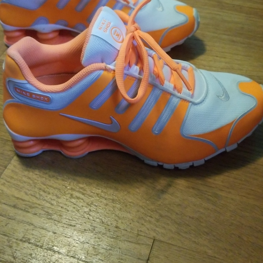 Nike shox